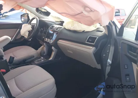 2016 Subaru Forester 2.5I Premium z USA, uszkodzony, nr VIN JF2SJAFC1GH447155